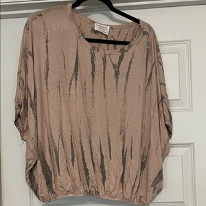 Fantastic Fawn Beige and Gray Blouse size M